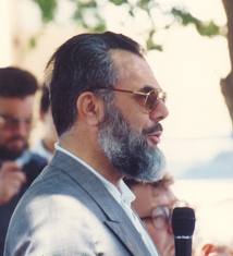 Prof. Dr. Esad Coşan