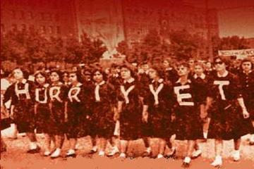 TÜRKİYE\'DE FİLM HEP TEKRARDIR